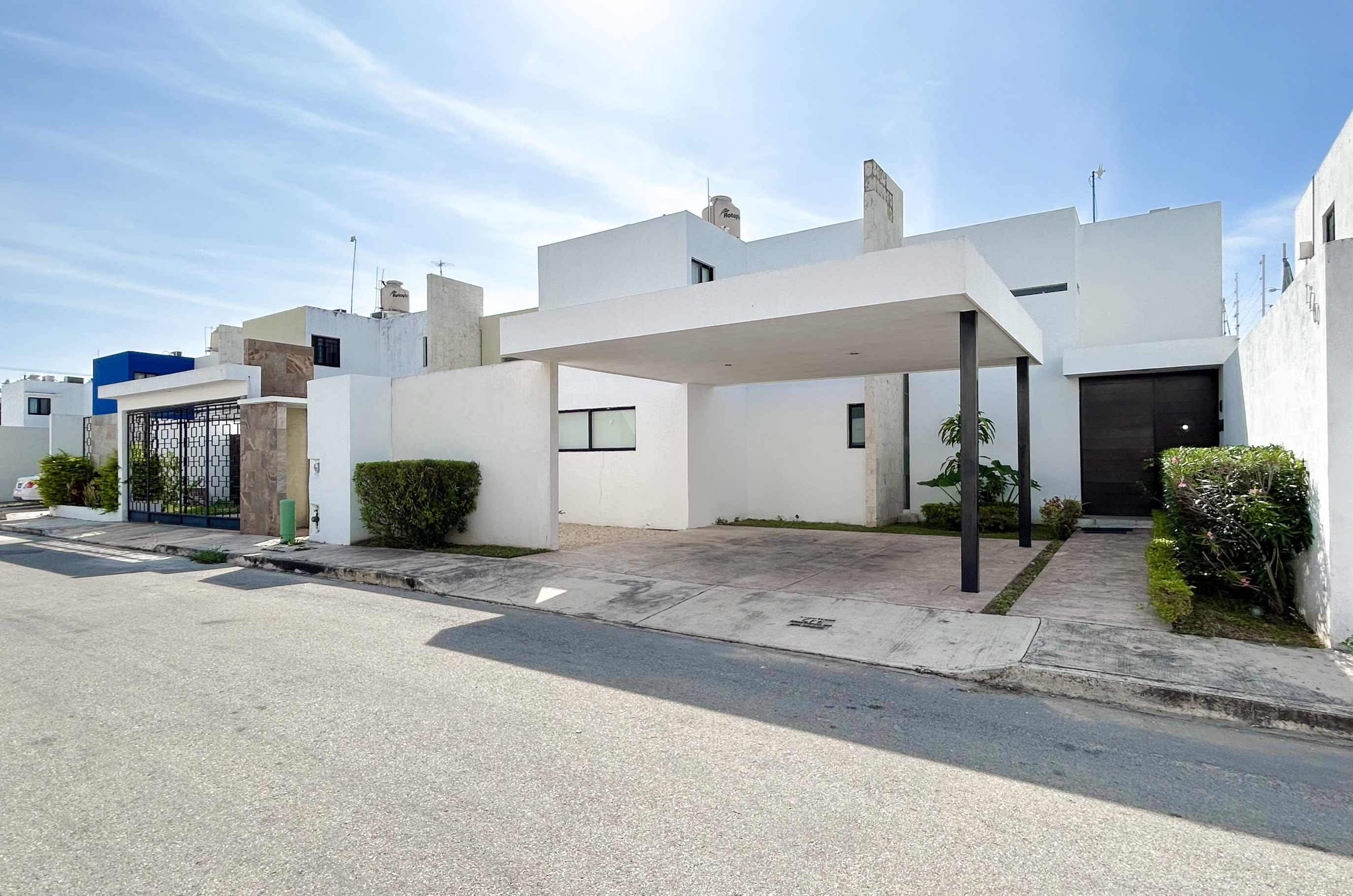 1484-Casa-en-Venta-de-4-Recamaras-en-Venta-en-Real-Montejo-Norte-de-Mérida-1 (15).jpg